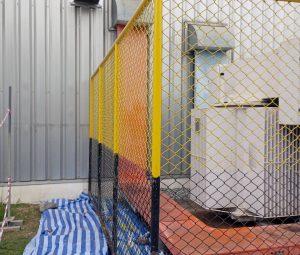 ติดตั้งรั้วตะแกรงรอบหม้อแปลง (3)