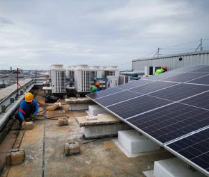 ปรับปรุงน้ำรั่วซึมบริเวณชั้นดาดฟ้าอาคาร OFFICE สำนักงาน (6)